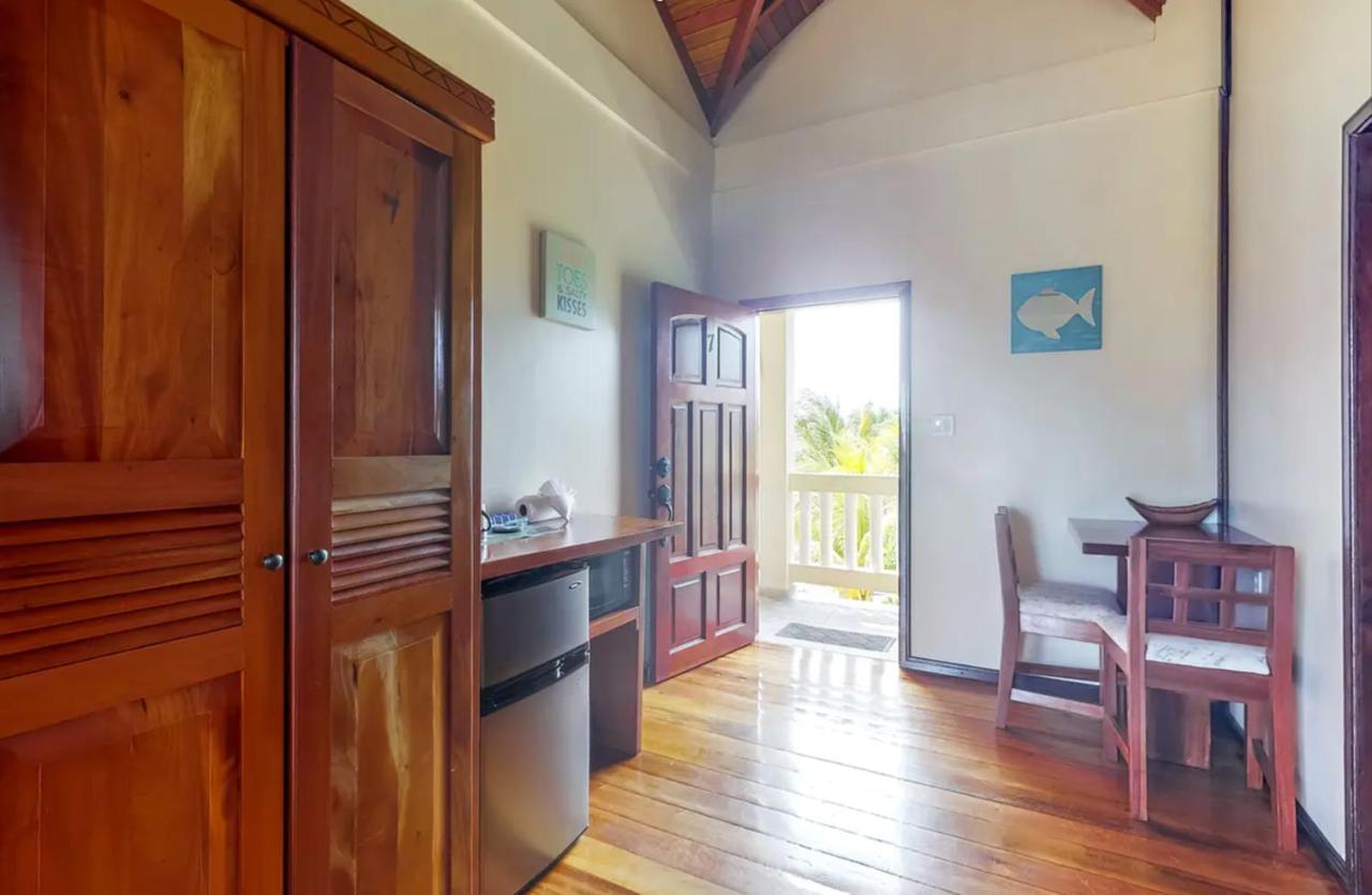 Sandy Feet Beach Resort Placencia 外观 照片