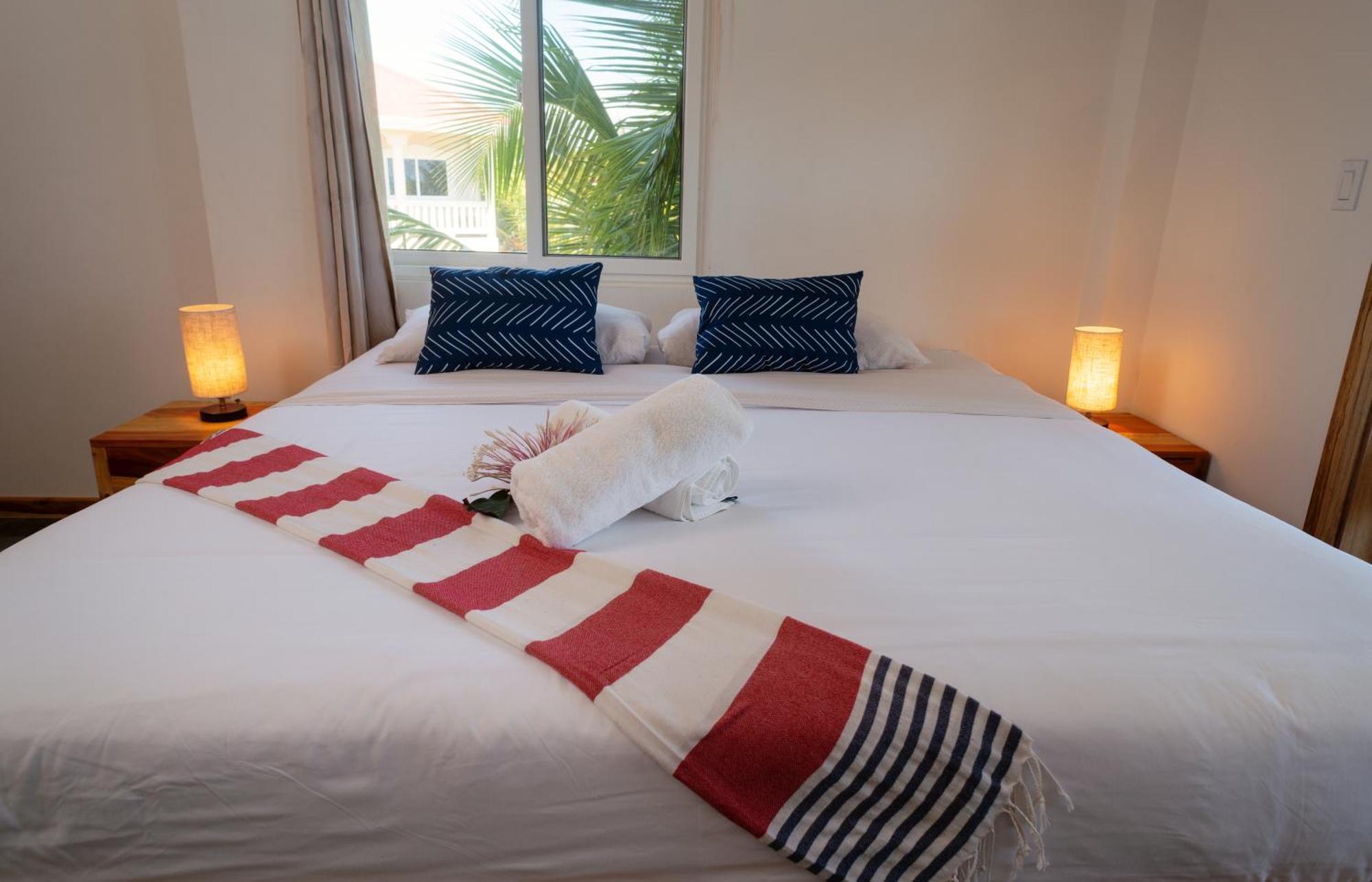 Sandy Feet Beach Resort Placencia 外观 照片