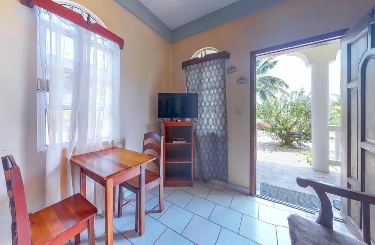 Sandy Feet Beach Resort Placencia 外观 照片