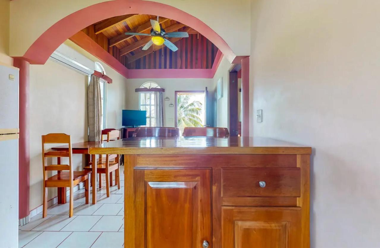 Sandy Feet Beach Resort Placencia 外观 照片