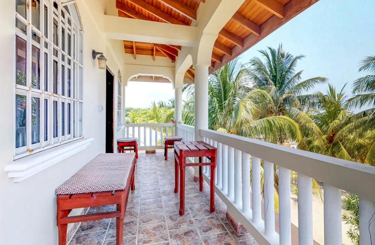 Sandy Feet Beach Resort Placencia 外观 照片
